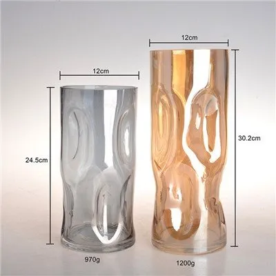 Váza z jantárového skla