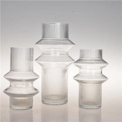 Ručne vyrobená sklenená váza