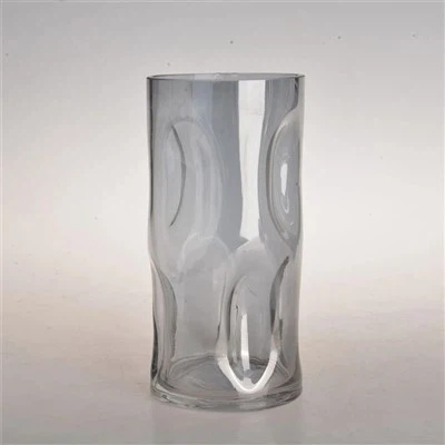 Ručne vyrobená sklenená váza pre domácu dekoráciu