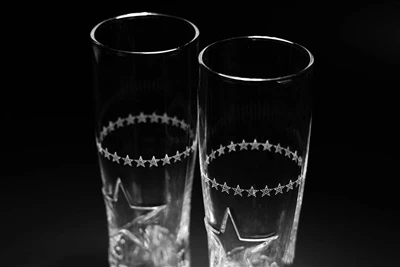 ZGS Glass redefinuje priemyselné štandardy pomocou pokročilého laserového vŕt...